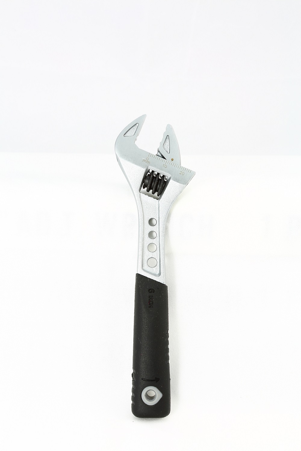 PROFERRED ADJ. WRENCH TIGER PAW W/ PADDED HANDLE MATTE 6'' 